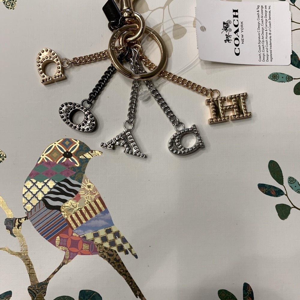 ⭐️💖COACH NWT BEAUTIFUL HANGTAG CHARM KEY CHARM - Picture 2 of 5